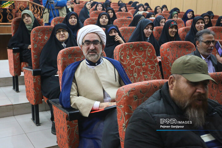 دوره آموزشی سطح یک خادمیاران شهدای کشور