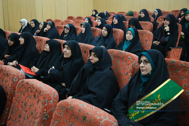 دوره آموزشی سطح یک خادمیاران شهدای کشور