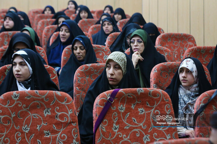 دوره آموزشی سطح یک خادمیاران شهدای کشور