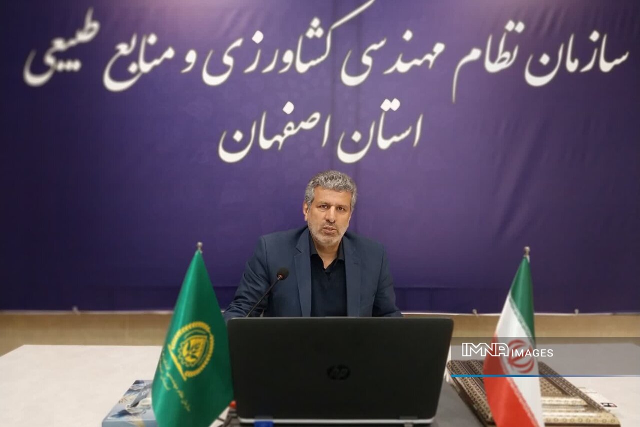 با همت مضاعف، کشاورزی مقاومتی را میسازیم