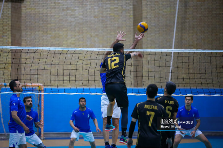 مسابقات والیبال کارکنان شهرداری اصفهان