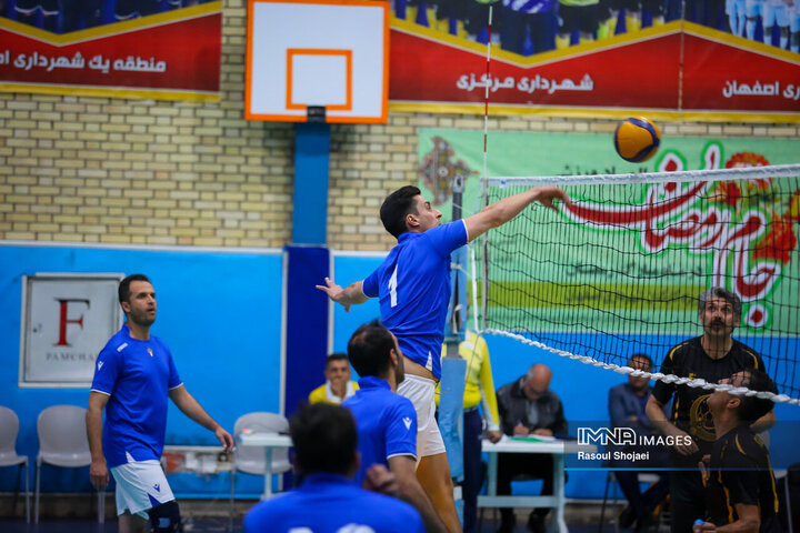 مسابقات والیبال کارکنان شهرداری اصفهان