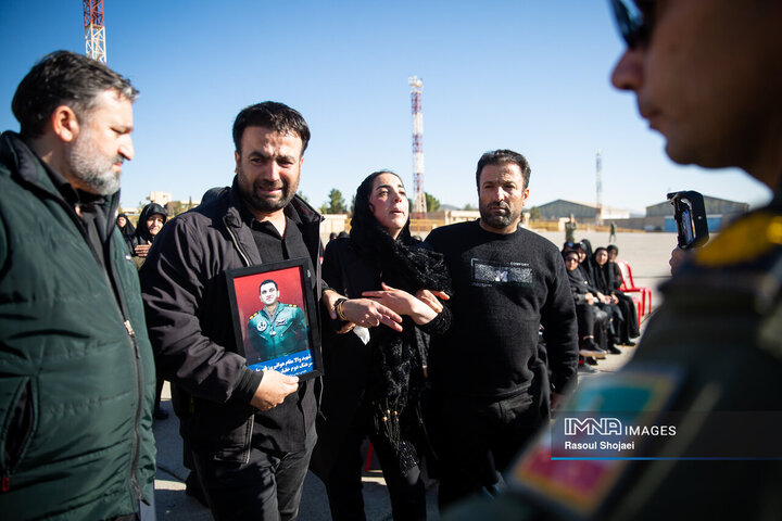 مراسم تشییع شهدای سقوط بالگرد هوانیروز