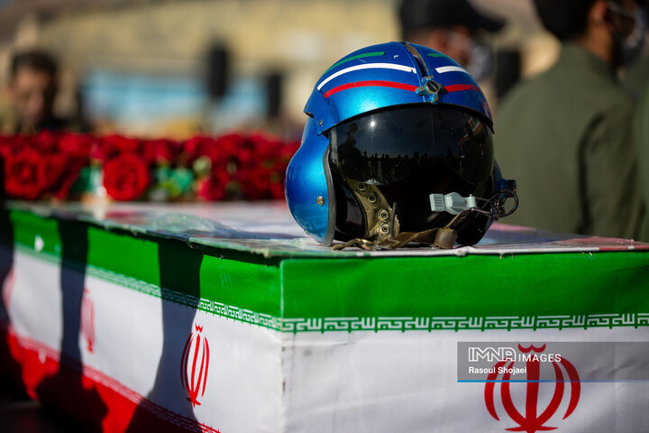 مراسم تشییع شهدای سقوط بالگرد هوانیروز