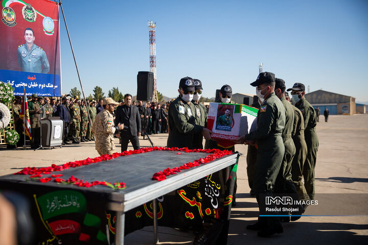 مراسم تشییع شهدای سقوط بالگرد هوانیروز