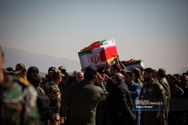 مراسم تشییع شهدای سقوط بالگرد هوانیروز