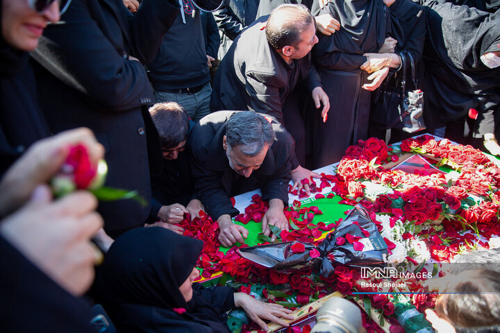 مراسم تشییع شهدای سقوط بالگرد هوانیروز