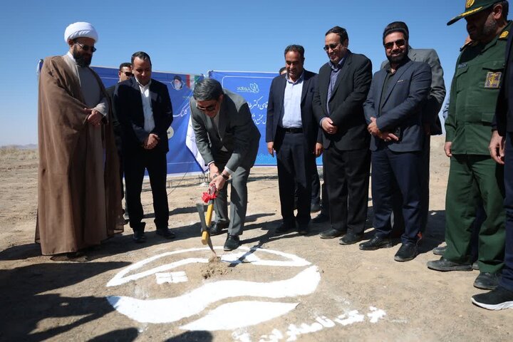 عملیات انتقال آب از خط خلیج فارس به زرند به زودی آغاز می‌شود