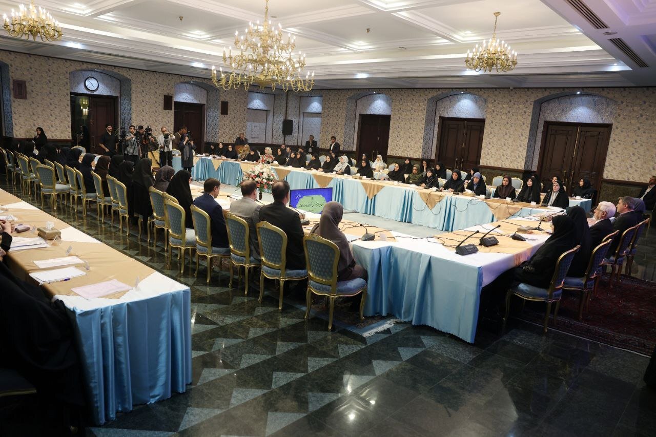 عارف: برخی قوانین مردمحورند و باید اصلاح شوند