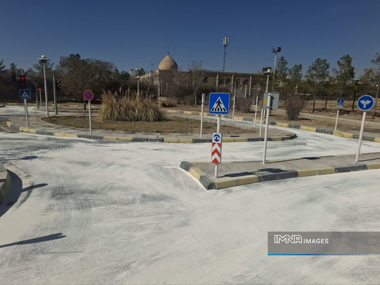 اجرای اقدامات ترافیکی در منطقه ۱۲ اصفهان؛ از جایگاه شارژ خودروهای برقی تا مسیرهای دوچرخه