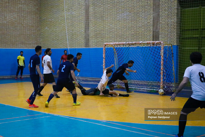 مسابقات فوتسال کارکنان شهرداری اصفهان «جام رمضان»