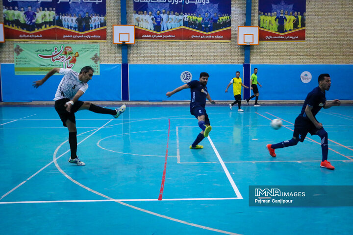 مسابقات فوتسال کارکنان شهرداری اصفهان «جام رمضان»