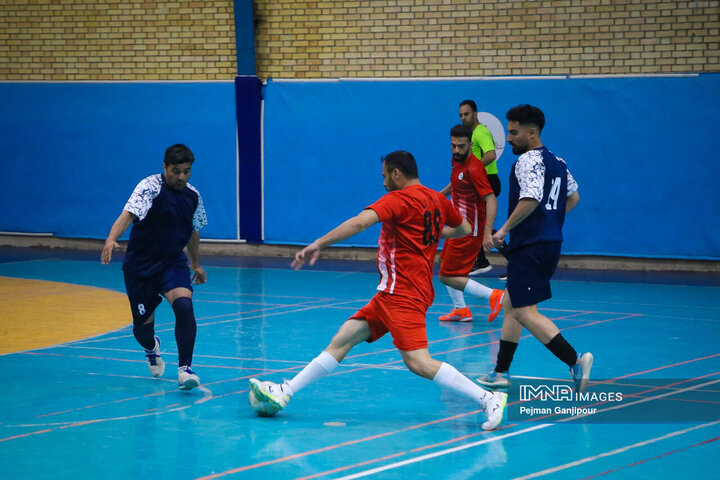 مسابقات فوتسال کارکنان شهرداری اصفهان «جام رمضان»