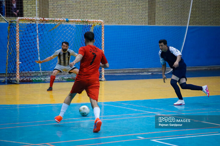 مسابقات فوتسال کارکنان شهرداری اصفهان «جام رمضان»