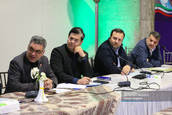 مجمع مدیران ارشد استان و منخبان مردم در مجلس و شورای اسلامی شهر اصفهان