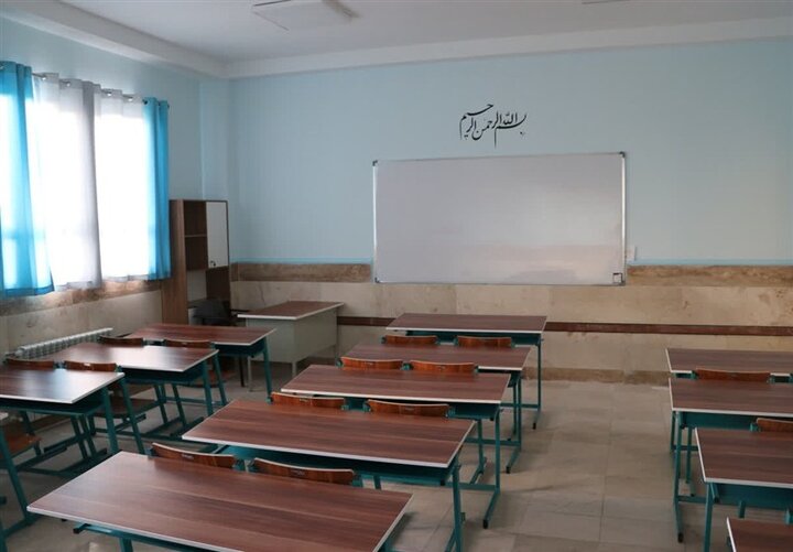 نحوه فعالیت مدارس مشخص شد/ همه پایه‌های تحصیلی از ابتدای اردیبهشت غیرحضوری است