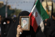 حضور مردم داغدار اهواز در خیابان‌های مرکز شهر پس از اعلام خبر شهادت امام خامنه‌ای(قدس سره)