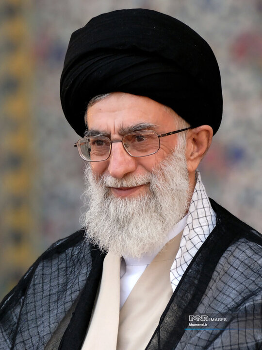رهبر شهید انقلاب اسلامی حضرت آیت‌الله العظمی امام خامنه‌ای (قدس سره)