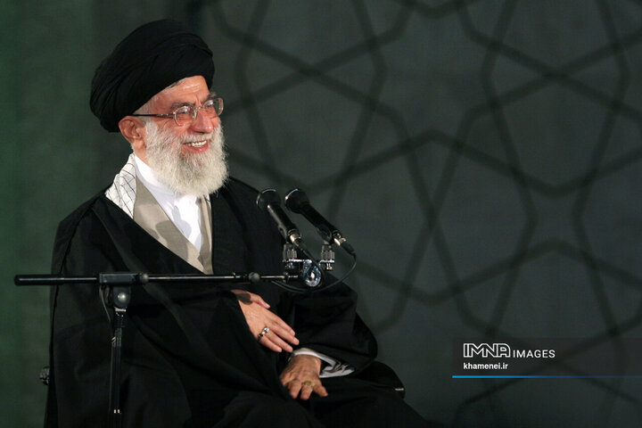 رهبر شهید انقلاب اسلامی حضرت آیت‌الله العظمی امام خامنه‌ای (قدس سره)