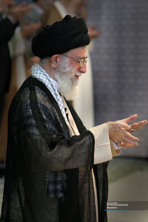رهبر شهید انقلاب اسلامی حضرت آیت‌الله العظمی امام خامنه‌ای (قدس سره)