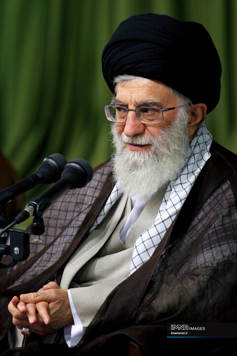 رهبر شهید انقلاب اسلامی حضرت آیت‌الله العظمی امام خامنه‌ای (قدس سره)