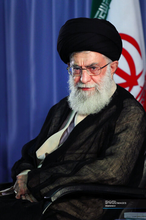 رهبر شهید انقلاب اسلامی حضرت آیت‌الله العظمی امام خامنه‌ای (قدس سره)