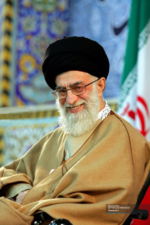 رهبر شهید انقلاب اسلامی حضرت آیت‌الله العظمی امام خامنه‌ای (قدس سره)