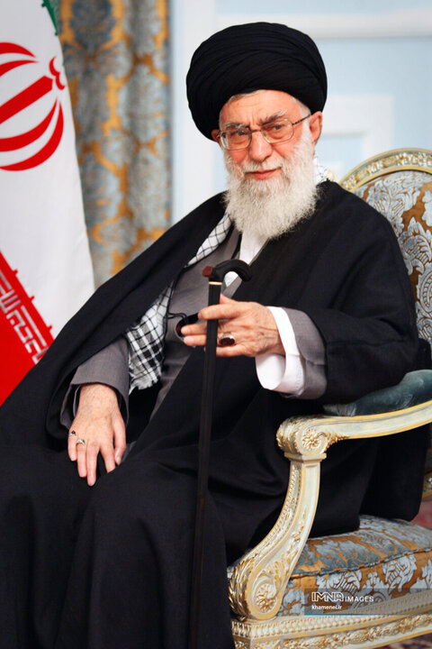 رهبر شهید انقلاب اسلامی حضرت آیت‌الله العظمی امام خامنه‌ای (قدس سره)