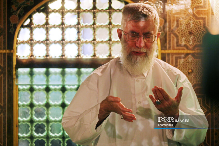رهبر شهید انقلاب اسلامی حضرت آیت‌الله العظمی امام خامنه‌ای (قدس سره)