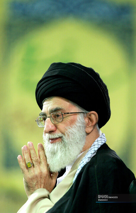 رهبر شهید انقلاب اسلامی حضرت آیت‌الله العظمی امام خامنه‌ای (قدس سره)