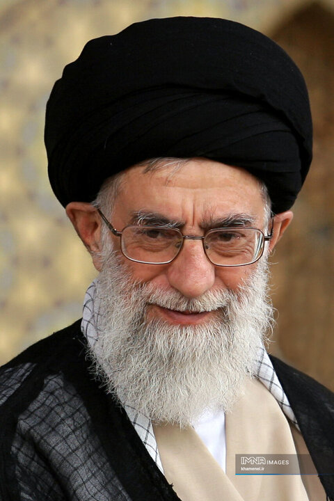 رهبر شهید انقلاب اسلامی حضرت آیت‌الله العظمی امام خامنه‌ای (قدس سره)