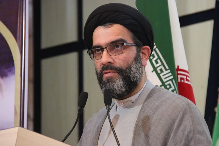 حضور مردم و مدافعان امنیت، توطئه‌های دشمن را خنثی کرد