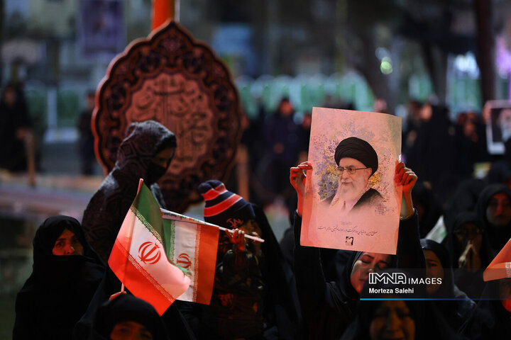 سهمِ خیابان از قلبِ یک مادر؛ وقتی تکلیف، عشق را معنا می‌کند