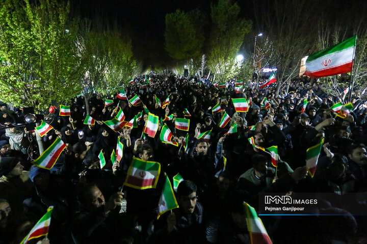 برای دفاع از ایران؛ اجتماع سراسری در میدان‌های کشور از ساعت ۱۷