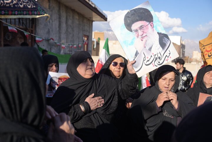فیلم| برگزاری آیین سنتی «چمری زنی» در عزای رهبر معظم انقلاب