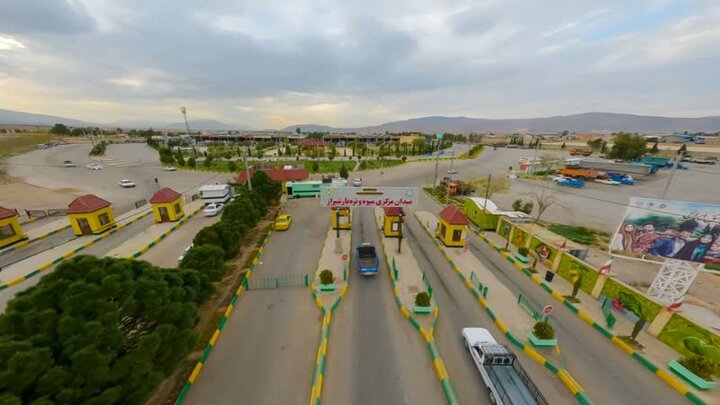 هیچ‌گونه نگرانی بابت تأمین مایحتاج اساسی شهروندان در شیراز نداریم
