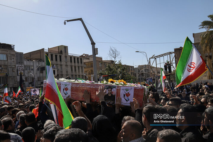 تشییع پیکر ۲ شهید اقتدار در اهواز