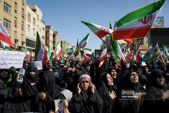 تشییع پیکر ۲ شهید اقتدار در اهواز