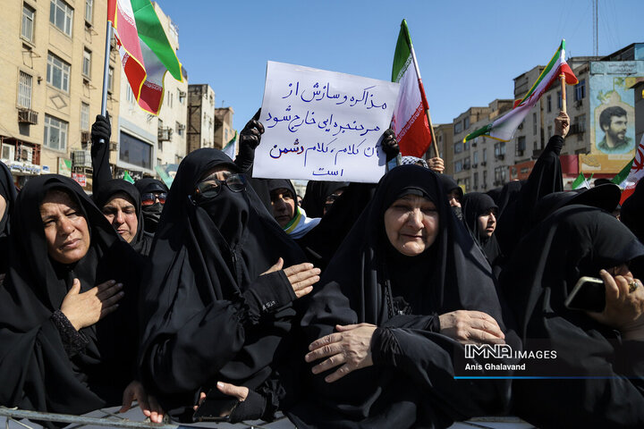 تشییع پیکر ۲ شهید اقتدار در اهواز