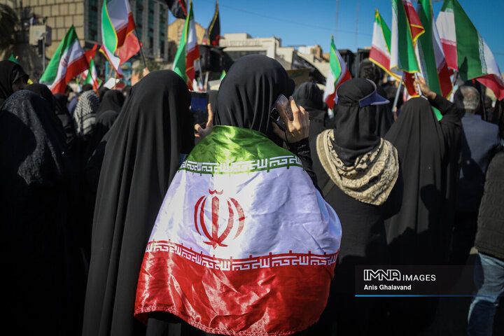 تشییع پیکر ۲ شهید اقتدار در اهواز