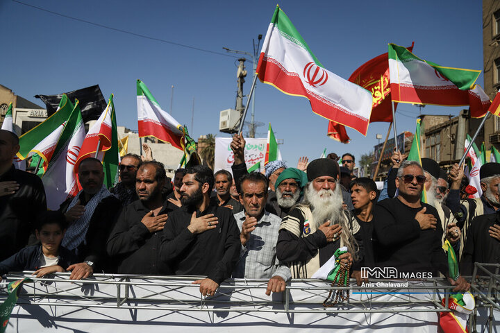 تشییع پیکر ۲ شهید اقتدار در اهواز