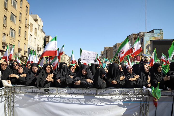 تشییع پیکر ۲ شهید اقتدار در اهواز