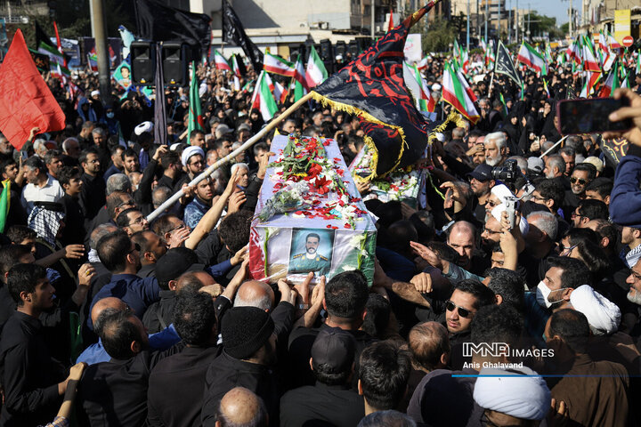 تشییع پیکر ۲ شهید اقتدار در اهواز