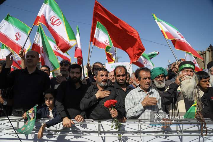 تشییع پیکر ۲ شهید اقتدار در اهواز