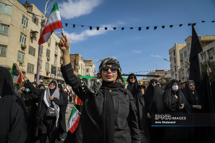 تشییع پیکر ۲ شهید اقتدار در اهواز