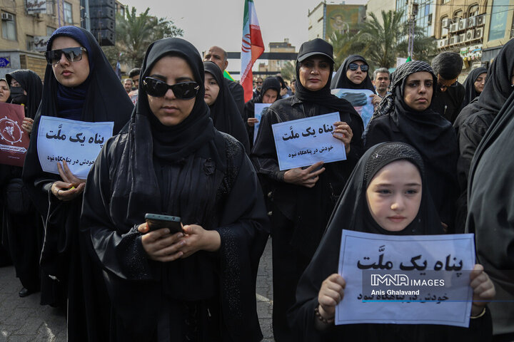 تشییع پیکر ۲ شهید اقتدار در اهواز