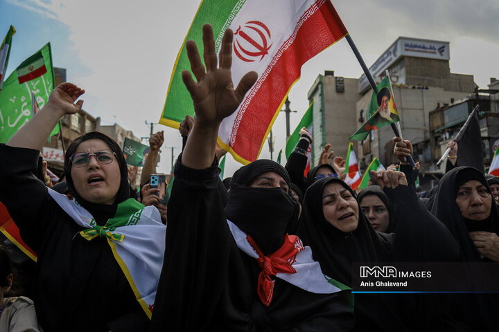تشییع پیکر ۲ شهید اقتدار در اهواز
