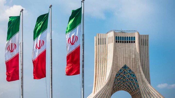تاریخ جمهوری اسلامی ایران؛ گواهی بر آینده‌ای درخشان‌تر برای ملت