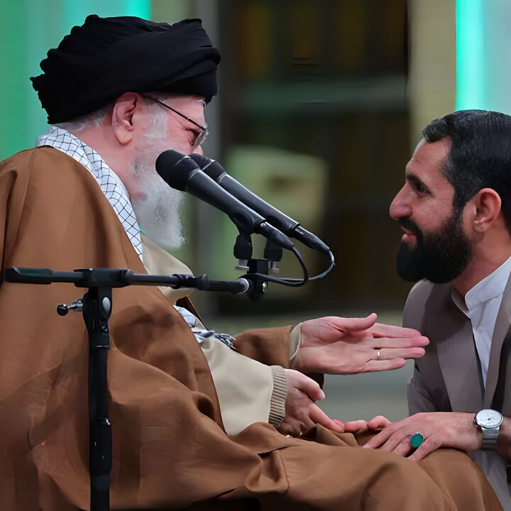 روایت نخستین نوای لری در محضر رهبر شهید؛ لبخندی که به قوم لر نشست