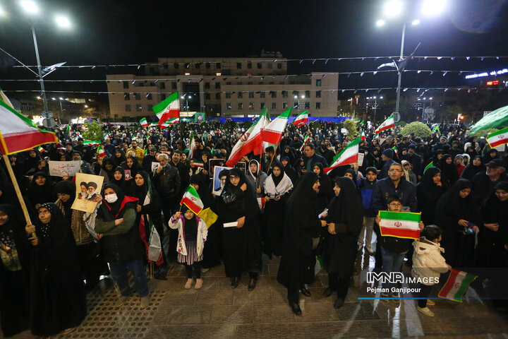 نسلها، متحد و یکصدا برای ایران